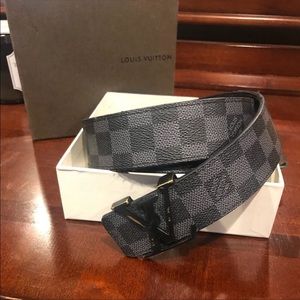 Louis Vuitton belt and free coin purse
